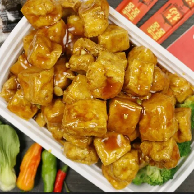 General Tso Tofu at Great Wall, Chinese Restaurant in Dumont